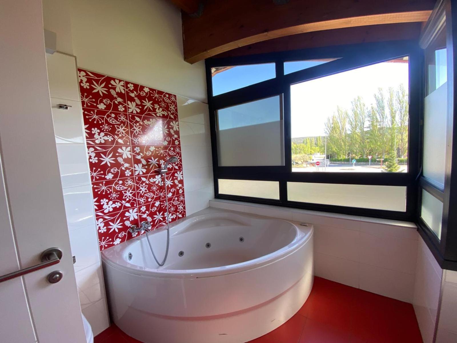 לומבייר Roomrural Hotel Iru-Bide מראה חיצוני תמונה